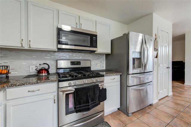 6803 Manor Hollow Lane, Katy, TX 77450