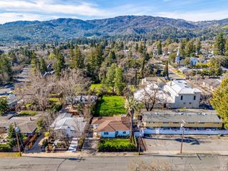 1133 Oak Ave, St. Helena, CA 94574