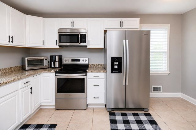 195 Stribling Circle, Spartanburg, SC 29301