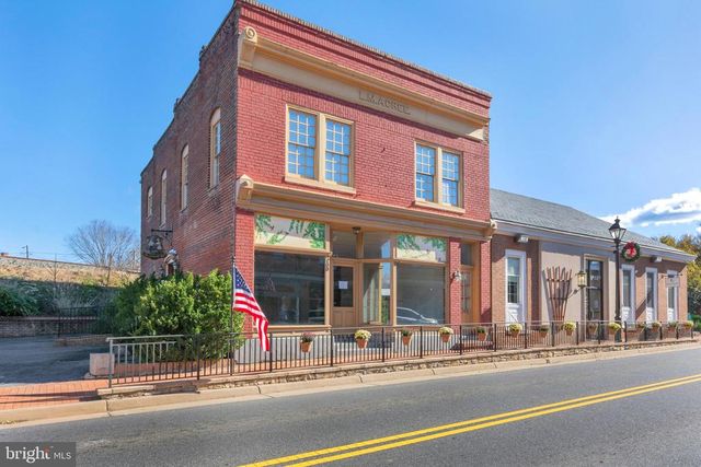 318 UNION AVE, Gordonsville, VA 22942