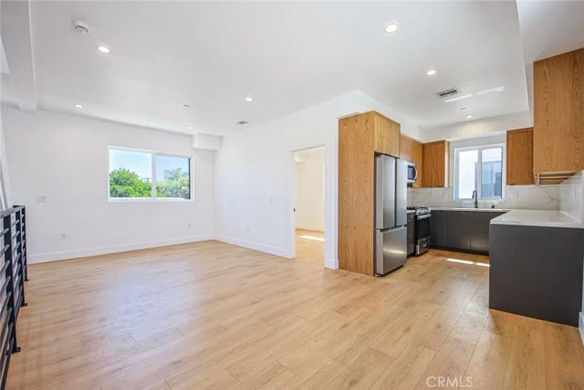 2851 Victoria Avenue 2, Los Angeles, CA 90016