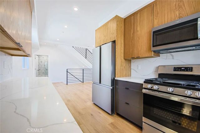 2851 Victoria Avenue 2, Los Angeles, CA 90016