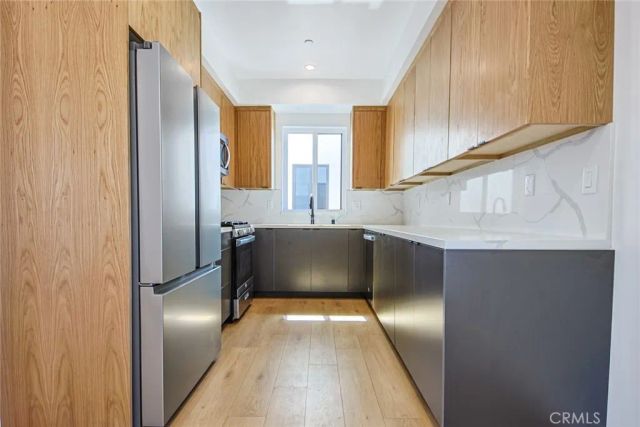 2851 Victoria Avenue 2, Los Angeles, CA 90016