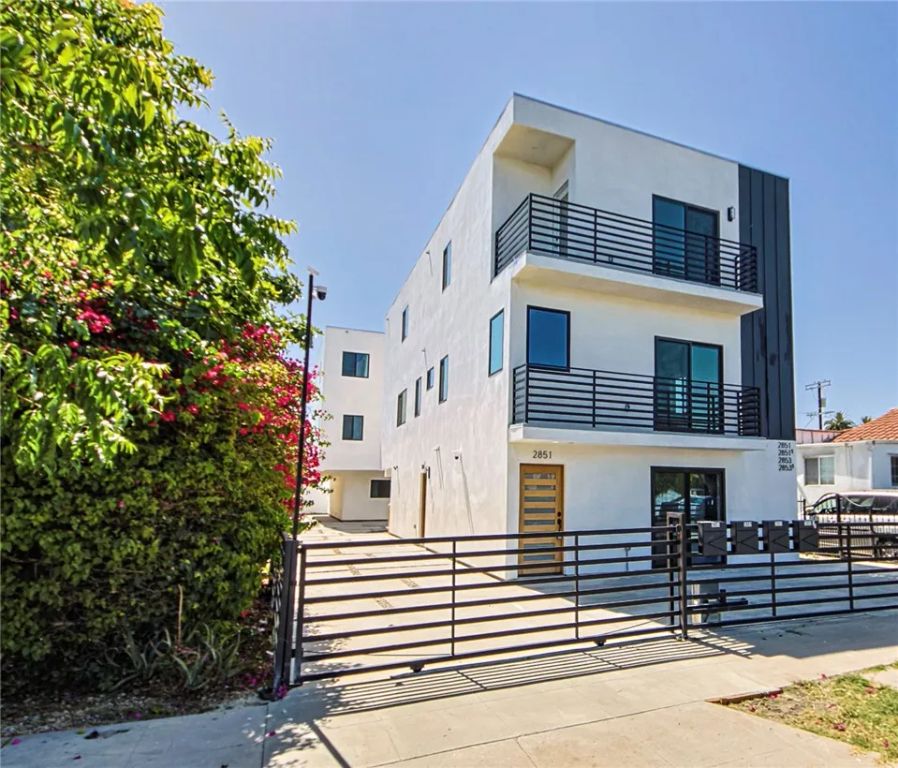 2851 Victoria Avenue 2, Los Angeles, CA 90016