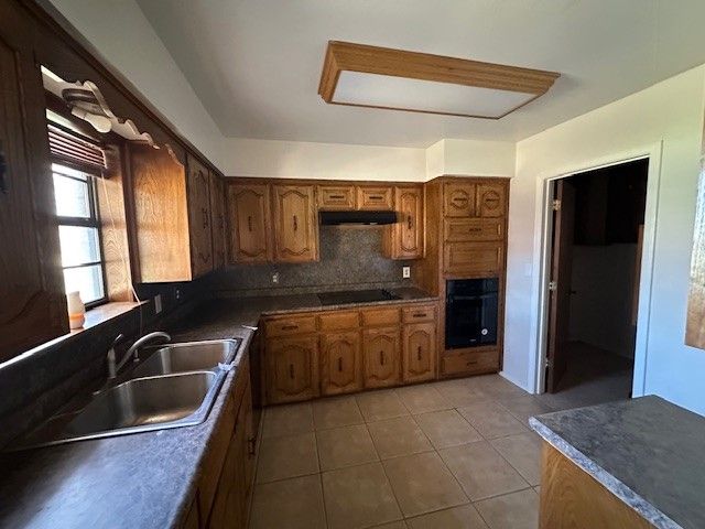 1200 Cliff Drive, Graham, TX 76450