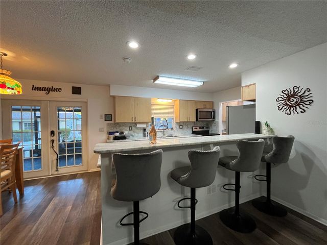 407 POINSETTIA AVENUE, Fruitland Park, FL 34731