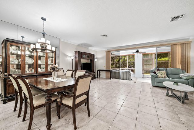 6757 Via Regina, Boca Raton, FL 33433