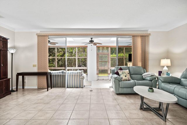 6757 Via Regina, Boca Raton, FL 33433