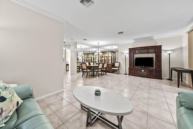 6757 Via Regina, Boca Raton, FL 33433