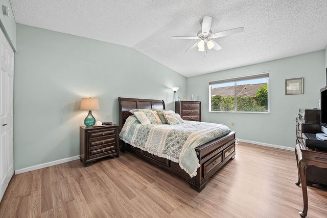 6757 Via Regina, Boca Raton, FL 33433