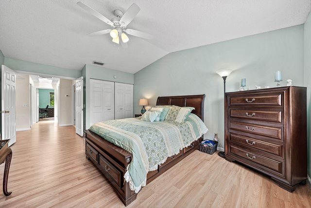 6757 Via Regina, Boca Raton, FL 33433