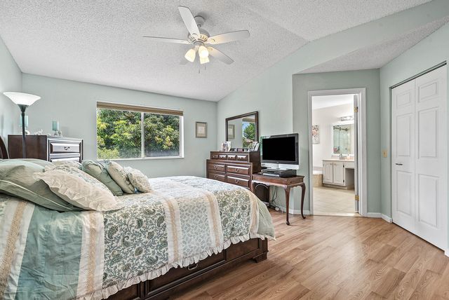 6757 Via Regina, Boca Raton, FL 33433