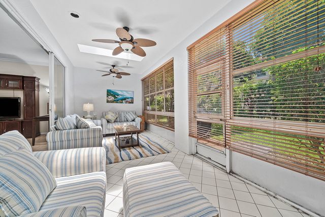 6757 Via Regina, Boca Raton, FL 33433