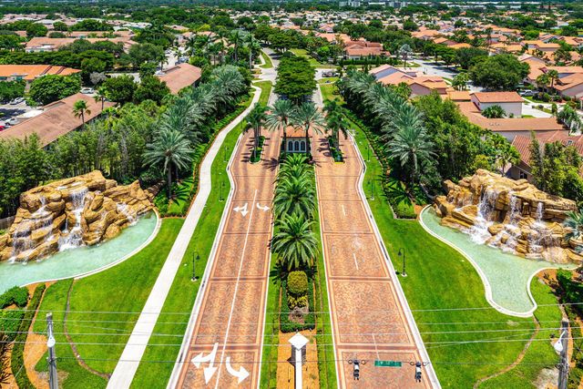 6757 Via Regina, Boca Raton, FL 33433