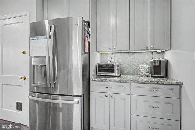 2703 GRUBB RD, Wilmington, DE 19810