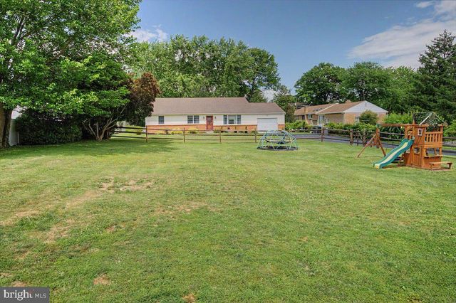 2703 GRUBB RD, Wilmington, DE 19810