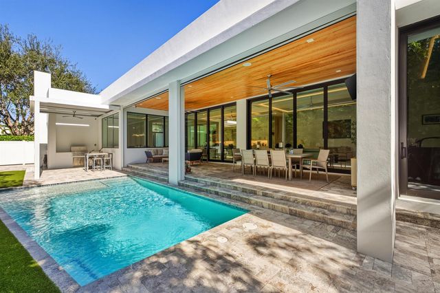 10 Coconut Road, Delray Beach, FL 33444