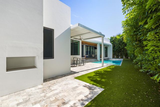 10 Coconut Road, Delray Beach, FL 33444
