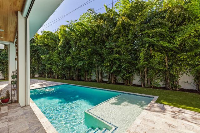 10 Coconut Road, Delray Beach, FL 33444