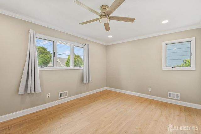 16 Venus Road, South Amboy, NJ 08879