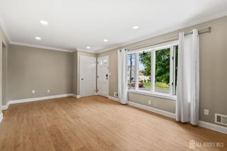 16 Venus Road, South Amboy, NJ 08879