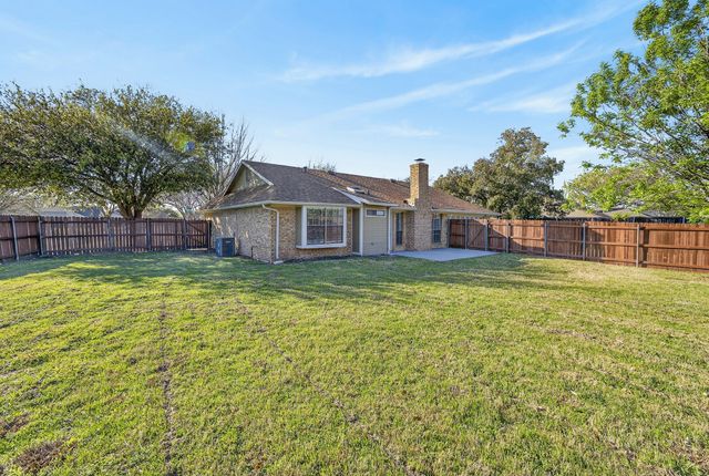 1889 TREE CREST Drive, Lewisville, TX 75077