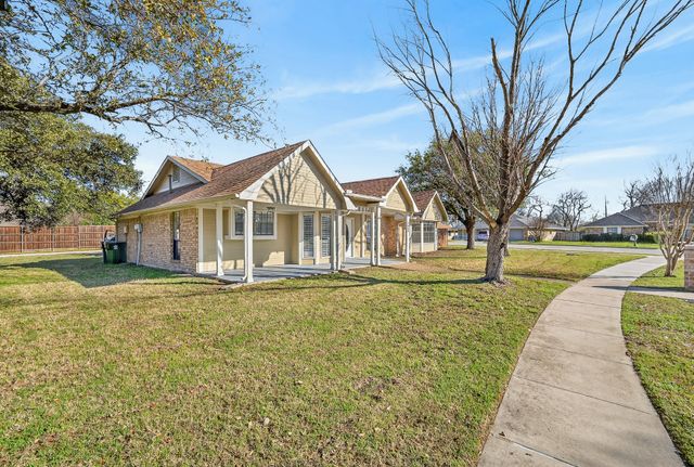 1889 TREE CREST Drive, Lewisville, TX 75077