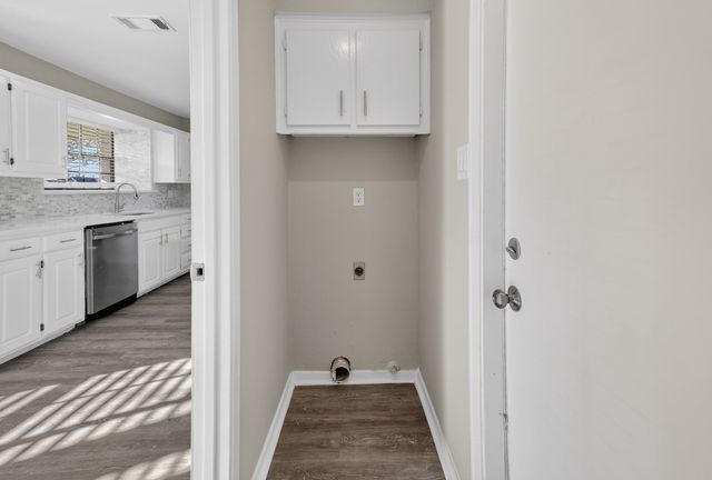 1889 TREE CREST Drive, Lewisville, TX 75077