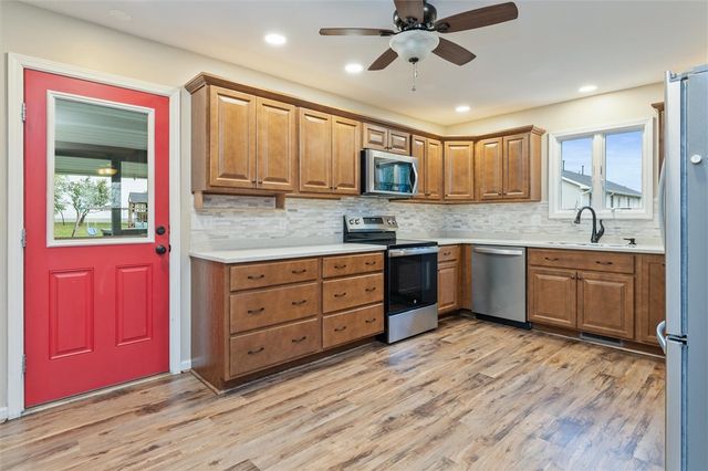 6139 Big Tree Road, Livonia, NY 14487