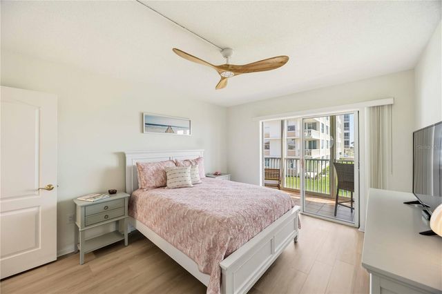 1150 TARPON CENTER DRIVE 208, Venice, FL 34285