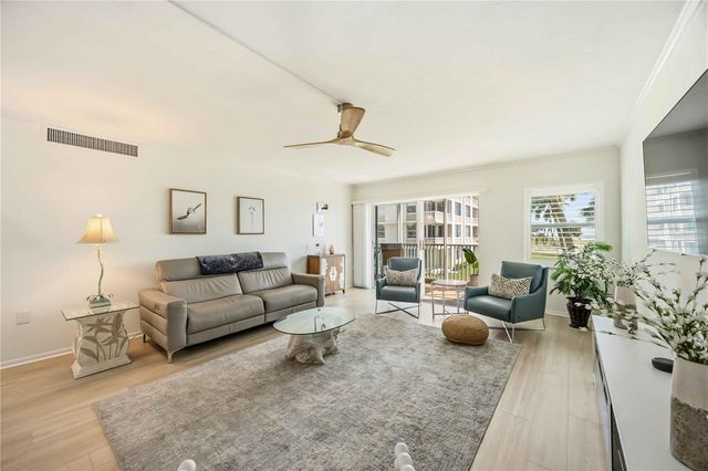 1150 TARPON CENTER DRIVE 208, Venice, FL 34285