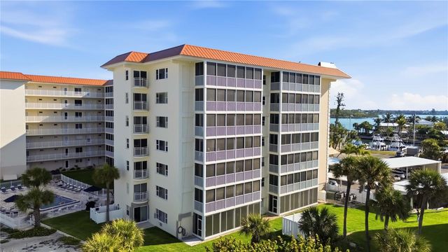1150 TARPON CENTER DRIVE 208, Venice, FL 34285