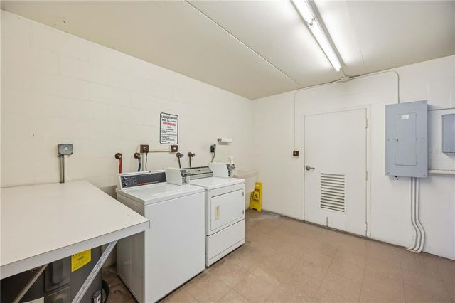 1150 TARPON CENTER DRIVE 208, Venice, FL 34285