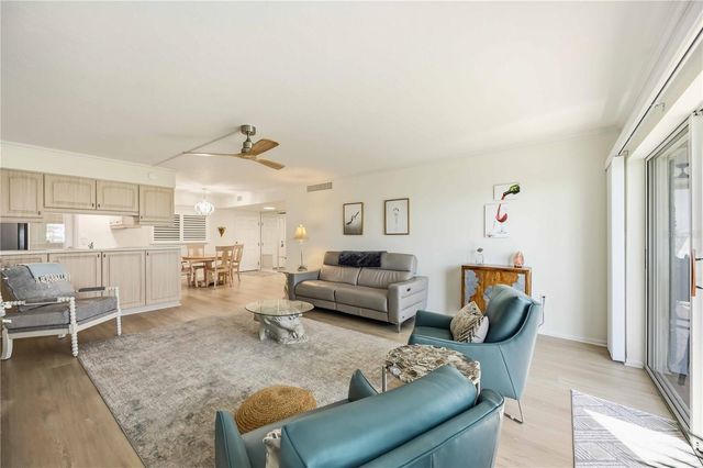 1150 TARPON CENTER DRIVE 208, Venice, FL 34285
