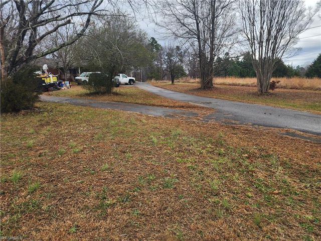 2060 Coltrane Mill Road, Randleman, NC 27317