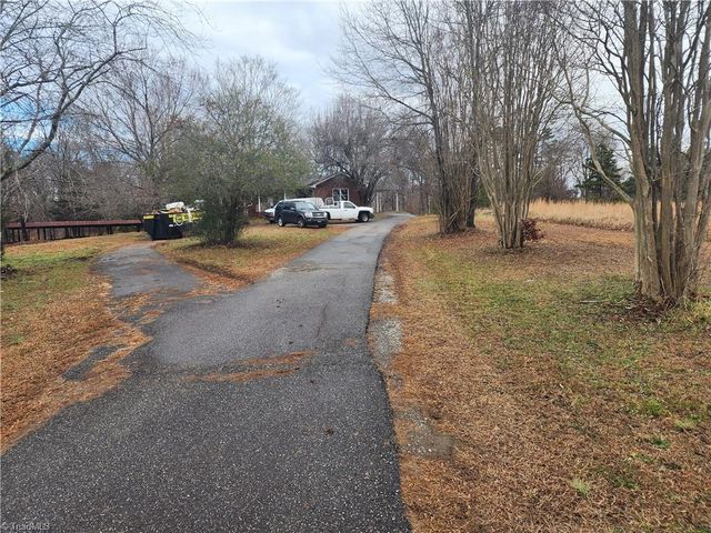 2060 Coltrane Mill Road, Randleman, NC 27317