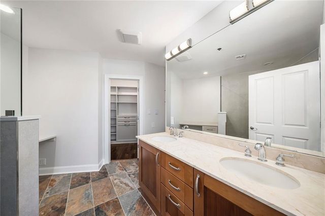 2881 Peachtree Road NE 802, Atlanta, GA 30305