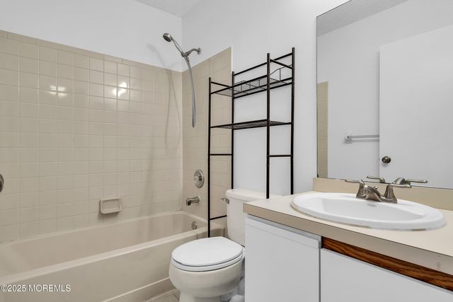 2703 Greenspire Court, Toms River, NJ 08755