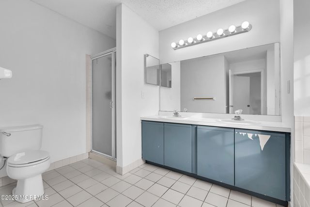 2703 Greenspire Court, Toms River, NJ 08755