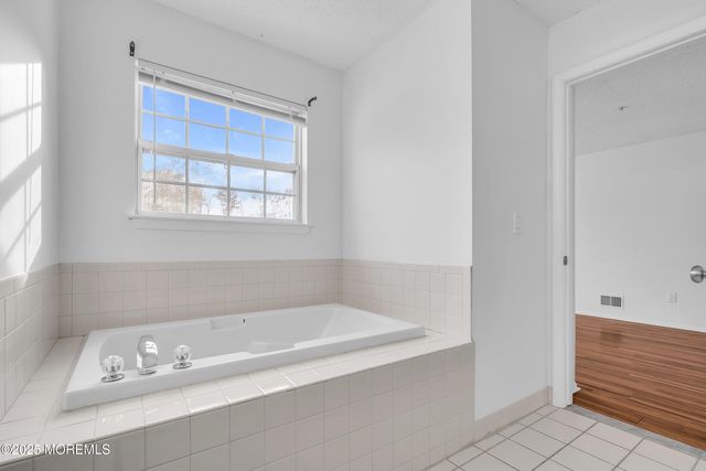 2703 Greenspire Court, Toms River, NJ 08755