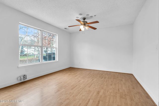 2703 Greenspire Court, Toms River, NJ 08755