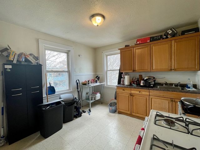 58 Brock St 3, Boston, MA 01235
