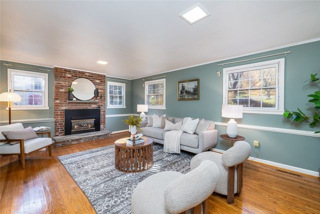 40 Windrush Valley Road, Perinton, NY 14450