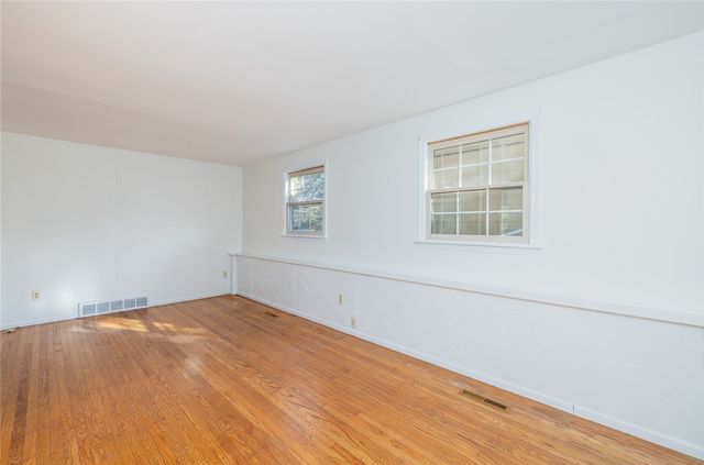 40 Windrush Valley Road, Perinton, NY 14450