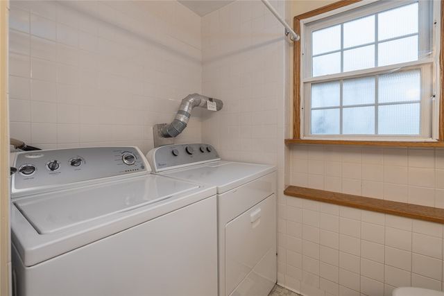 40 Windrush Valley Road, Perinton, NY 14450