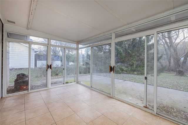 40 Windrush Valley Road, Perinton, NY 14450