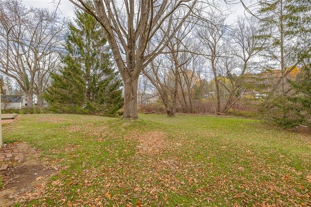 40 Windrush Valley Road, Perinton, NY 14450