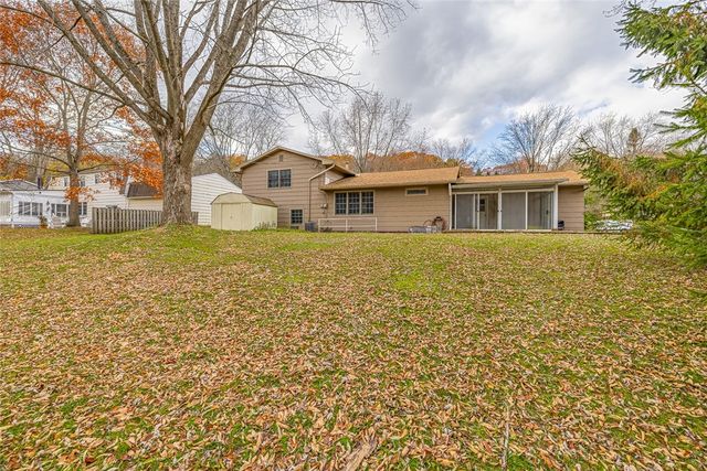 40 Windrush Valley Road, Perinton, NY 14450