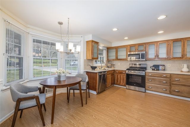 40 Windrush Valley Road, Perinton, NY 14450