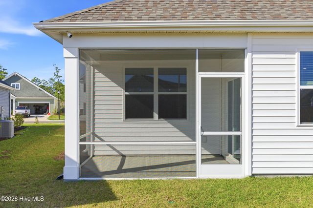 6960 Sasparilla Drive, Leland, NC 28451